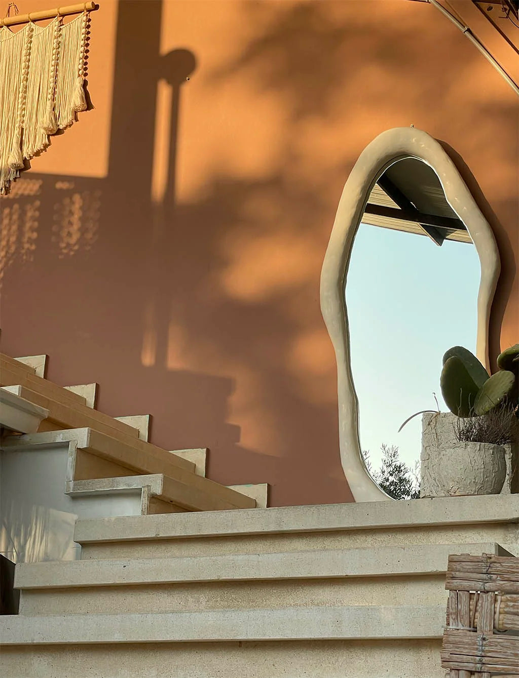 Miroir Amorphe - Longueur totale - Couleurs : Blanc ou Noir